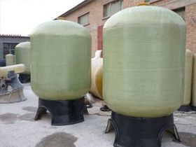 玻璃鋼儲罐 性能、應用與維護